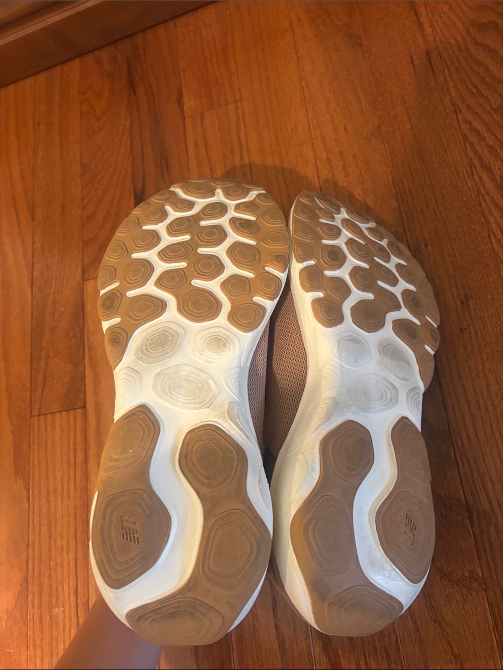 Women’s New Balance 1440 Sneakers - 10.5 - Picture 8 of 14